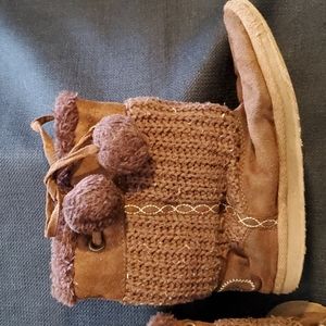 Op girls boots size 2 brown